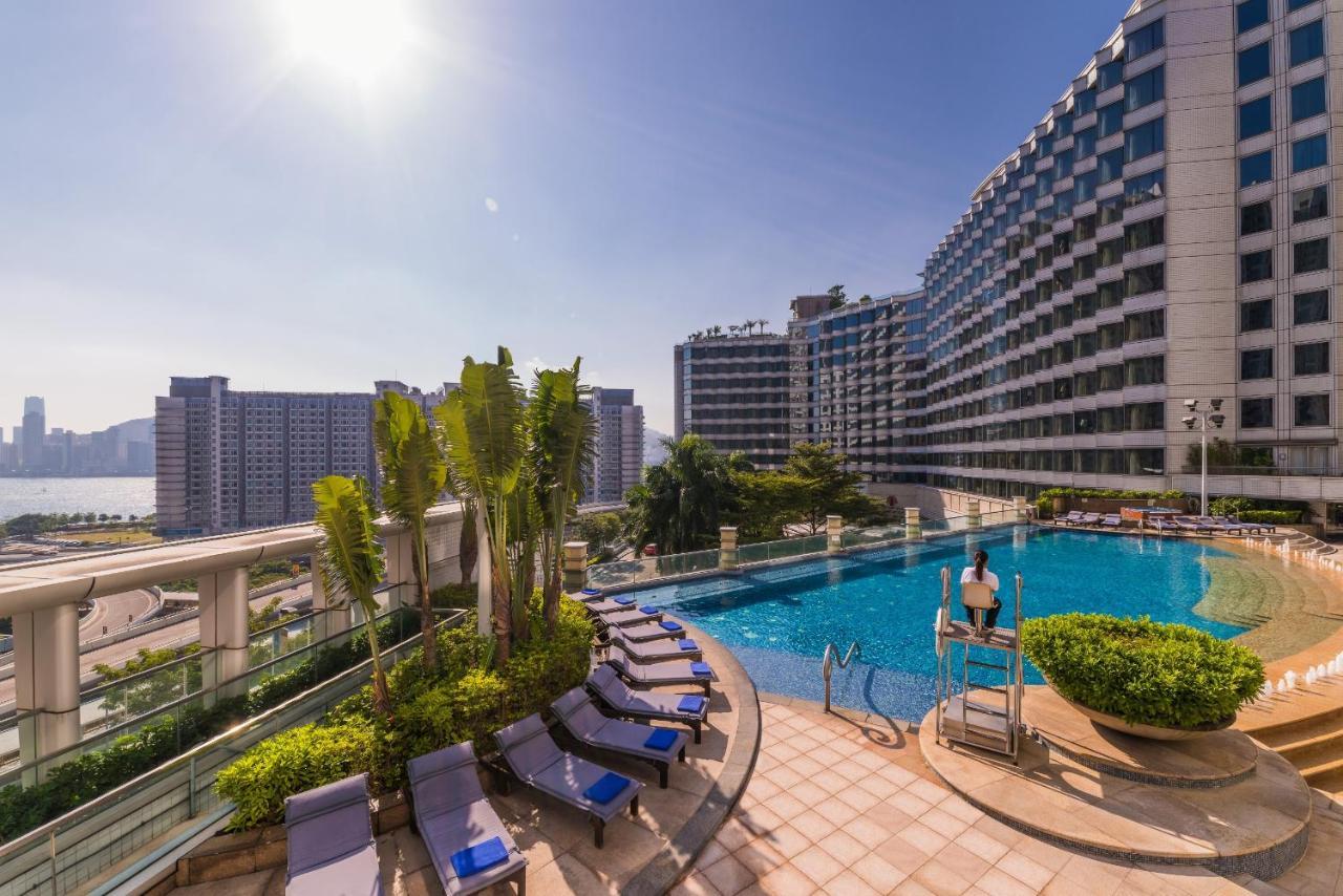 Отель Harbour Plaza Metropolis Гонконг Экстерьер фото