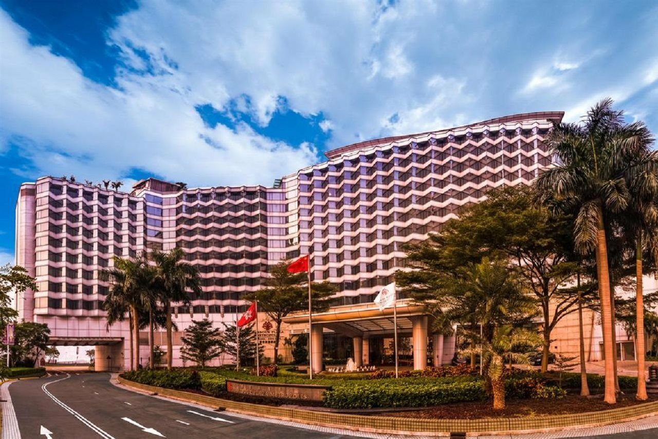 Отель Harbour Plaza Metropolis Гонконг Экстерьер фото